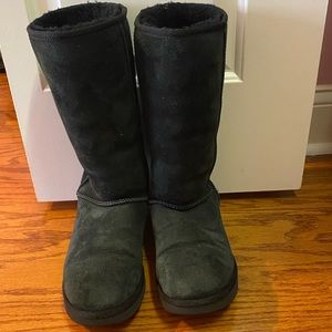 UGG boots - Size 8